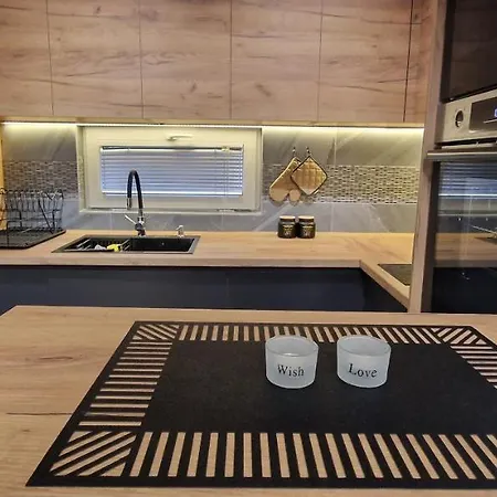 Luxury Yellow & Modern Apartment